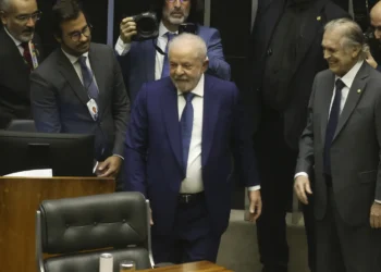 lula-perde-prestigio-no-brasil-e-no-exterior,-aponta-the-economist