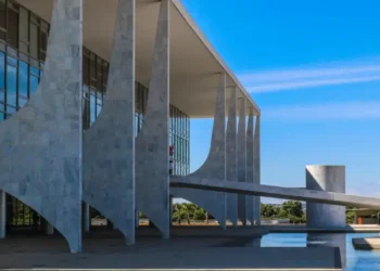 governo-aciona-stf-contra-congresso-por-queda-do-decreto-do-iof