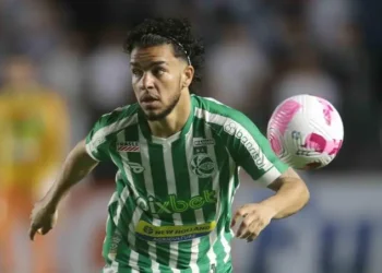 apos-entrave-por-valor,-goias-avanca-para-fechar-com-moraes