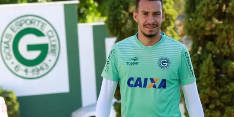 joao-afonso-se-despede-do-anapolis-apos-destaque-no-estadual