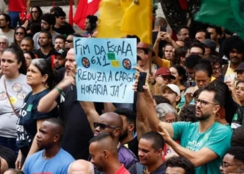 movimentos-convocam-participacao-do-povo-pelo-fim-da-escala-6×1-e-taxacao-dos-super-ricos