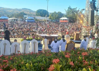 “maior-evento-neste-pais”,-diz-caiado-ao-exaltar-trindade,-consagrada-capital-da-fe