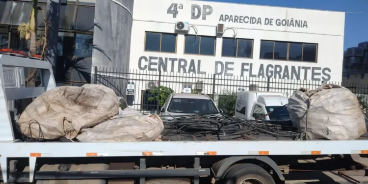policia-recupera-mais-de-500-kg-de-fios-de-cobre-furtados-em-aparecida-de-goiania