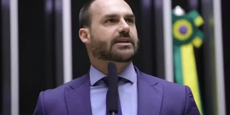 pt-quer-cassar-eduardo-bolsonaro-apos-tarifa-de-trump-contra-o-brasil