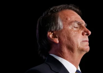 bolsonaro-precisa-dialogar-com-base-fiel-e-eleitorado-de-centro
