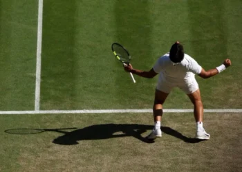 alcaraz-bate-fritz,-chega-a-terceira-final-seguida-em-wimbledon-e-espera-sinner-ou-djokovic