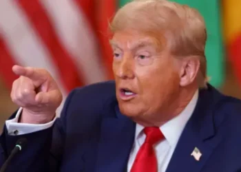 trump-impoe-tarifa-de-30%-sobre-produtos-do-mexico-e-uniao-europeia