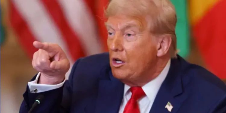 trump-impoe-tarifa-de-30%-sobre-produtos-do-mexico-e-uniao-europeia