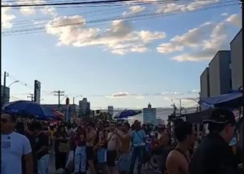 parada-lgbt+-movimenta-aparecida-com-festa,-luta-e-servicos-de-saude