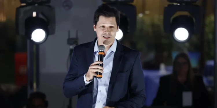 daniel-defende-inovacao-digital-para-impulsionar-talentos-e-negocios