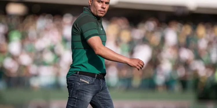 goleada-sofrida-por-equipe-de-jair-ventura-ajuda-goias-a-abrir-sua-maior-vantagem-no-g4