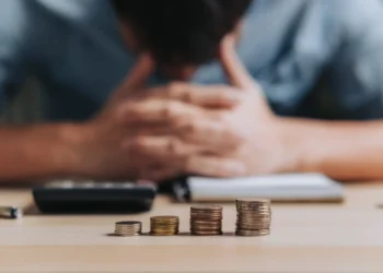 inadimplencia-bate-recorde-e-pressiona-empresas,-familias-e-mercado-imobiliario