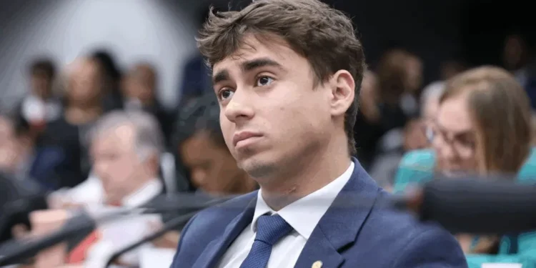 pedido-de-impeachment-contra-lula-e-protocolado-na-camara-por-nikolas-ferreira