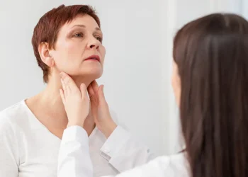 julho-verde-alerta-para-o-cancer-de-cabeca-e-pescoco,-5o-mais-comum-no-brasil