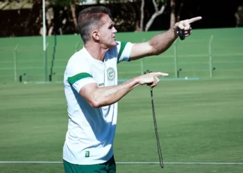 goias-x-cuiaba:-veja-as-escalacoes,-arbitragem-e-onde-assistir