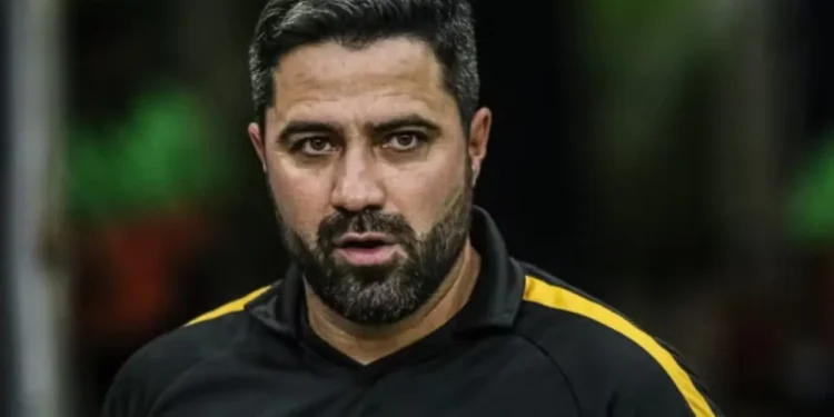 rafael-lacerda-e-o-novo-treinador-do-atletico-go