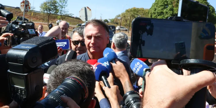 operacao-da-pf-contra-bolsonaro-repercute-com-apoio-da-maioria