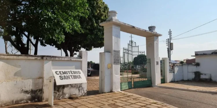 capital-notifica-responsaveis-por-jazigos-abandonados-nos-cemiterios-parque-e-santana