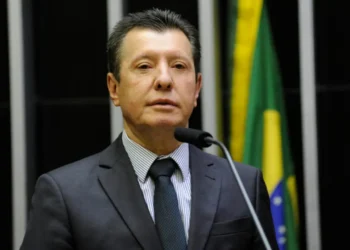 jose-nelto-critica-familia-bolsonaro-e-defende-acordo-entre-brasil-e-europa