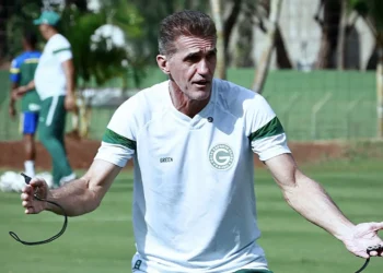 com-desfalque-no-ataque,-goias-tera-disputa-acirrada-por-vaga-no-duelo-contra-o-novorizontino