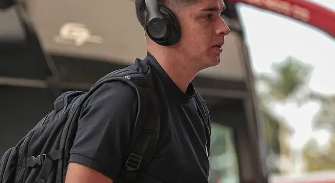 operario-pr-x-atletico-go:-confira-horario,-escalacoes-e-onde-assistir-o-duelo-da-serie-b