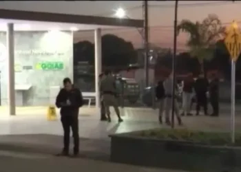 homem-e-morto-a-facadas-no-terminal-novo-mundo-em-goiania-apos-discussao-em-distribuidora