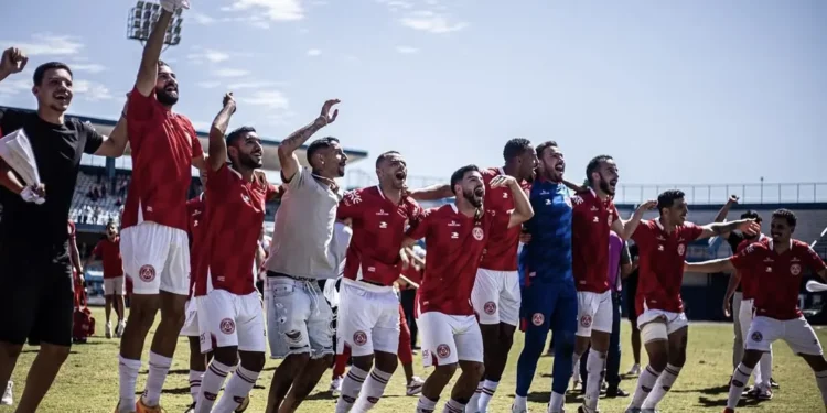 anapolina-vence-o-tupy-e-esta-de-volta-a-elite-do-goianao-apos-cinco-anos