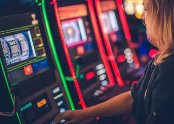 o-casinotopsonline.com/br-apresenta-a-melhor-variedade-de-caca-niqueis-gratis?