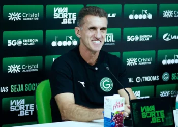 mancini-ve-titulo-simbolico-como-impulso-para-o-goias:-“nao-vale-nada,-mas-vale-muito”