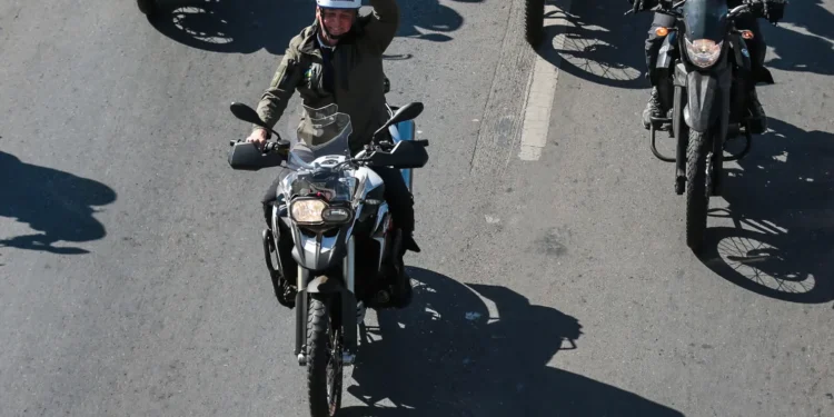 motociata-vira-ato-politico-de-bolsonaro-em-meio-a-possivel-prisao