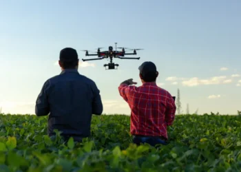 uso-de-drones-na-agricultura-cresce-mais-de-1000%-e-transforma-rotina-no-campo
