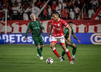 vila-nova-perde-para-o-coritiba-e-se-afasta-do-g-4