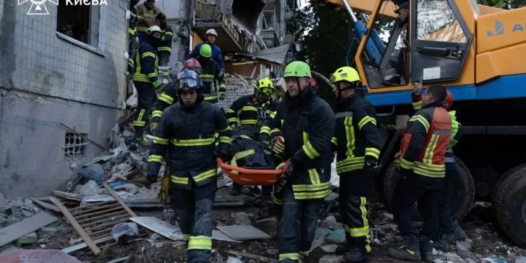 ataque-russo-em-kiev-mata-ao-menos-31-e-fere-mais-de-150