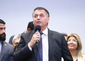 mais-um-domingo-de-manifestacao-pro-bolsonaro,-mas-sem-a-presenca-do-ex-presidente