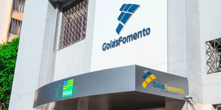 goiasfomento-abre-concurso-apos-23-anos-com-salarios-de-ate-r$-6,8-mil