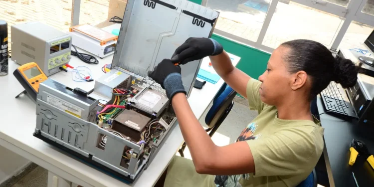 estao-abertas-372-vagas-em-cursos-gratuitos-de-tecnologia-em-goiania-e-senador-canedo