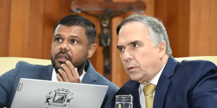 com-recesso-da-camara-estendido,-paco-segue-sem-fiscalizacao