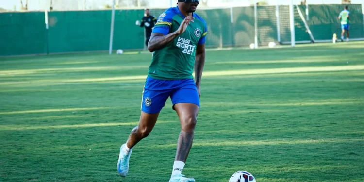 retorno-de-lucas-ribeiro-pode-ser-trunfo-para-o-goias-reencontrar-equilibrio-defensivo