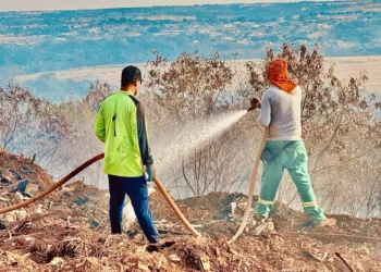incendio-atinge-aterro-na-capital,-queima-5-hectares-e-reacende-debate-sobre-irregularidades