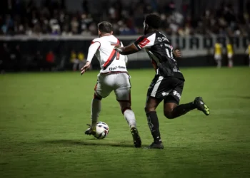 adson-batista-diz-que-atletico-go-esta-voltando-a-ter-identidade