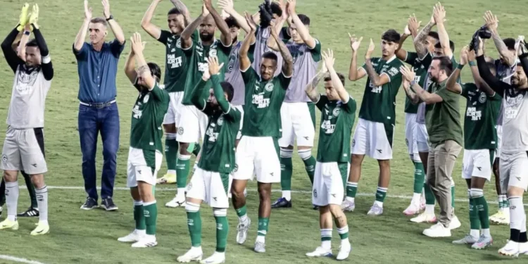 mesmo-sem-vencer-ha-tres-jogos,-goias-tem-quase-90%-de-chances-de-acesso-a-serie-a