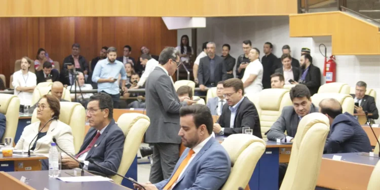 em-meio-a-desentendimentos,-base-sinaliza-apoio-ao-lider-do-prefeito