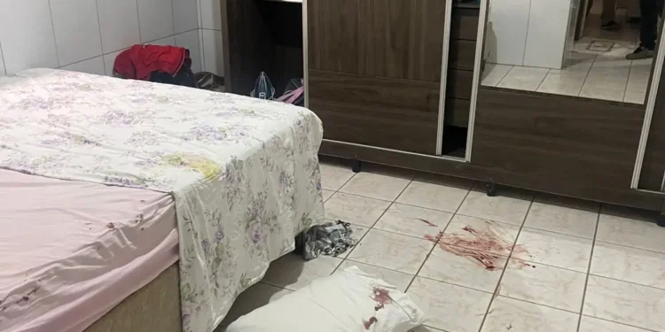 filho-agride-mae-de-60-anos-em-hidrolandia-e-e-preso-em-flagrante