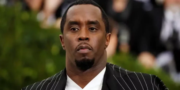 preso-nos-eua,-p.-diddy-alega-receber-comida-estragada-com-larvas