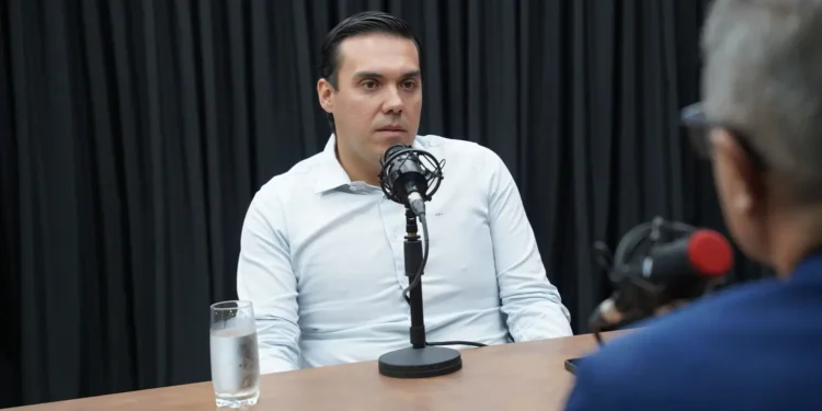 ze-delio-fala-sobre-prefeituras-em-crise-e-por-que-caiado-pode-ser-esperanca-da-direita-em-2026