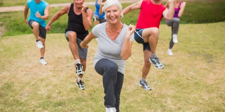 empresario-agride-esposa-brutalmente-em-elevador-no-df