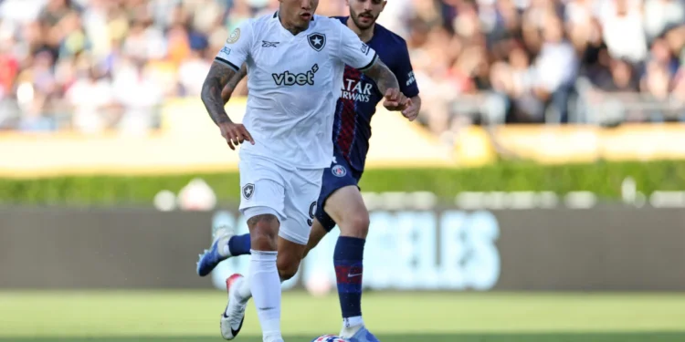 botafogo-e-indicado-a-melhor-clube-do-mundo-na-bola-de-ouro-2025