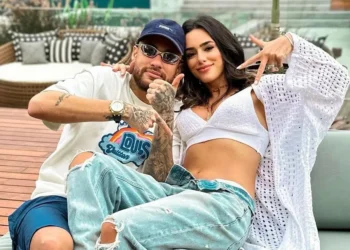 neymar-e-bruna-biancardi-descobrem-cameras-escondidas-e-saem-de-imovel