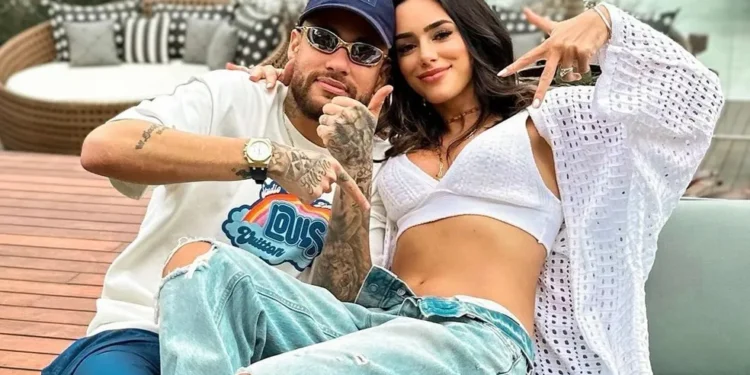 neymar-e-bruna-biancardi-descobrem-cameras-escondidas-e-saem-de-imovel