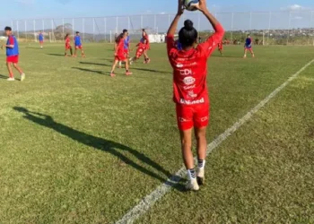 vila-nova-encara-atletico-pi-em-busca-de-titulo-inedito-no-brasileirao-feminino-a3